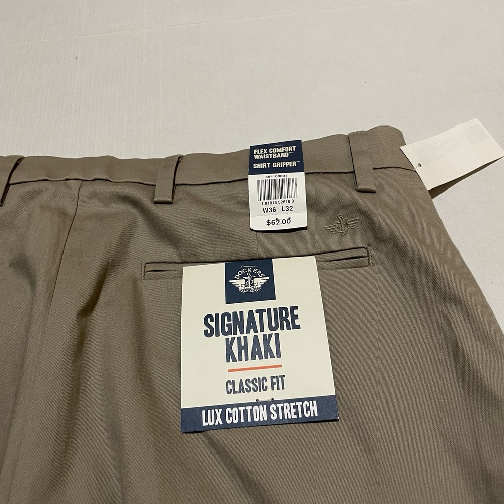 NEW Dockers Pants Mens 36 X 32 Shirt Gripper Signature Khaki Lux Cotton Stretch